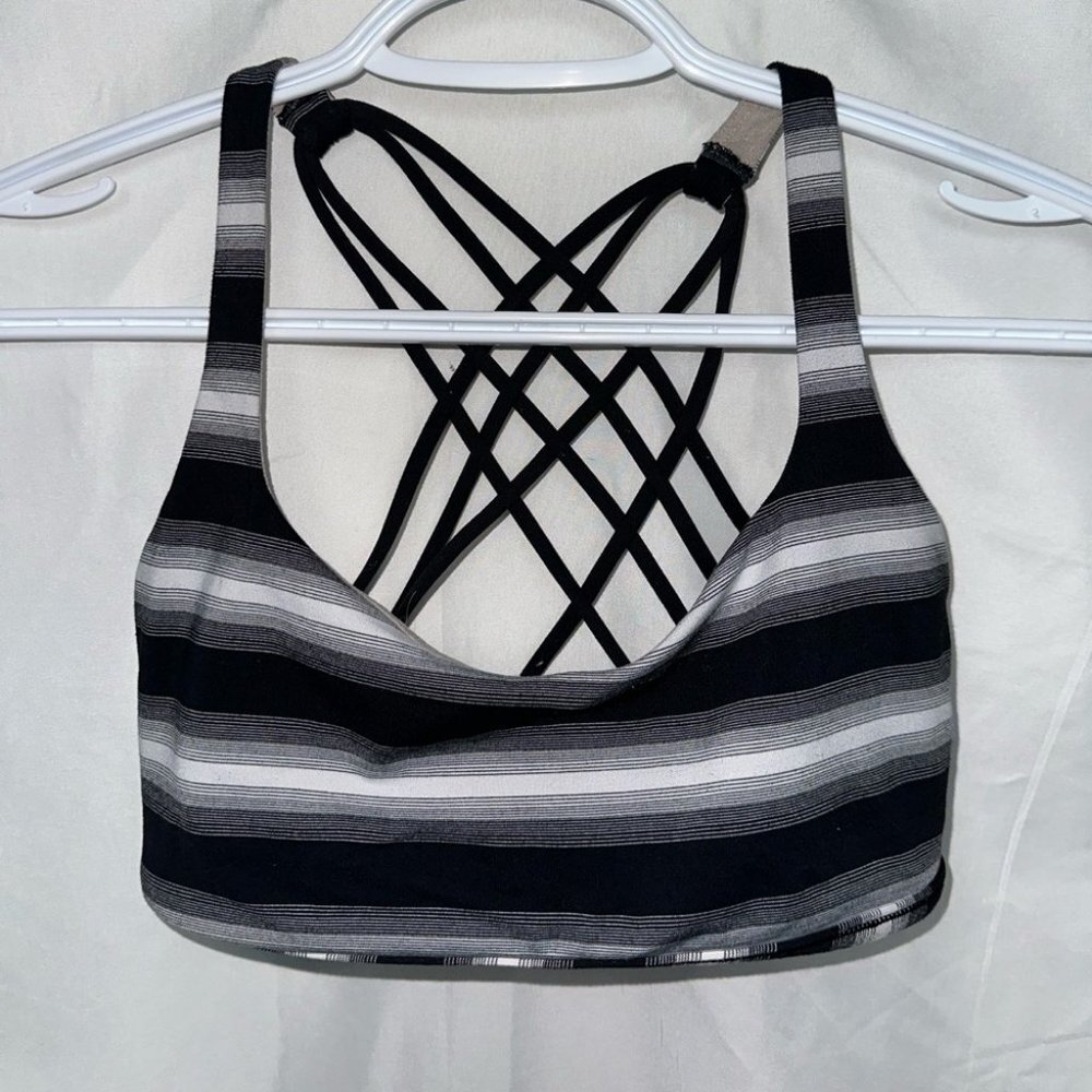 Lululemon sport's bra Size 6